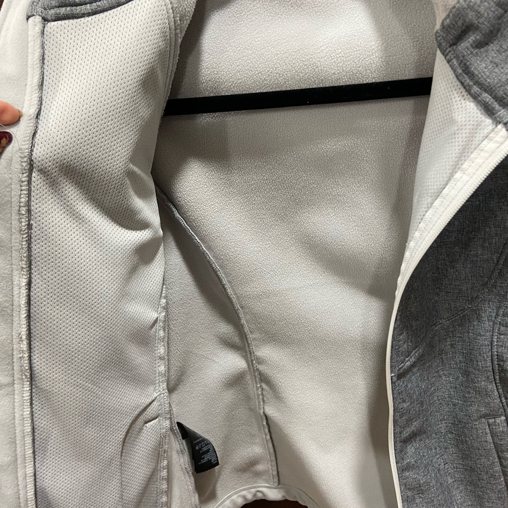 Nice Size small Kirkland jacket - Picture 6 of 12